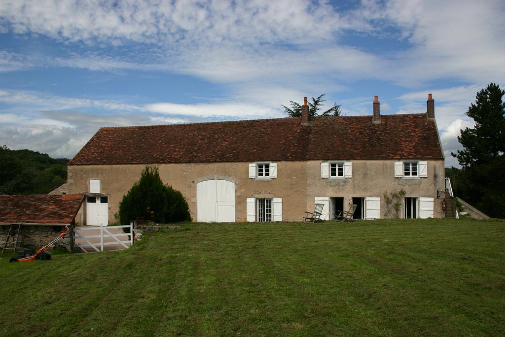 Domaine De Clermont Bed and Breakfast La Roche-en-Brenil Rum bild